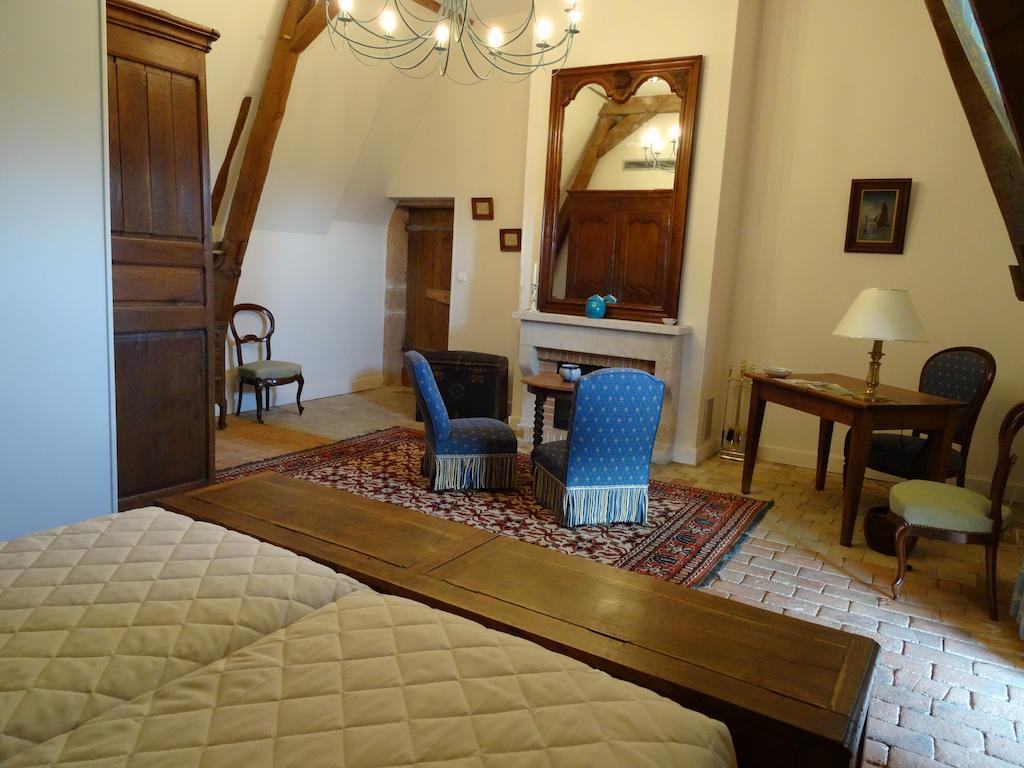 Bed and Breakfast Gentilhommiere De Collonges Prissé Zimmer foto