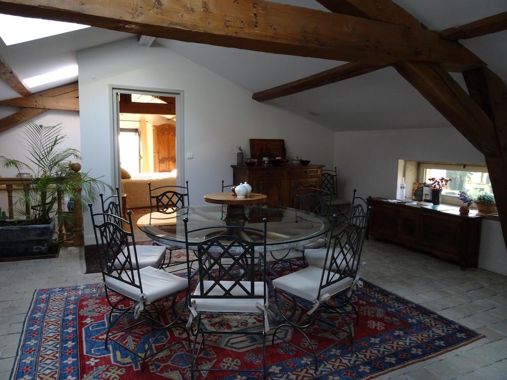 Bed and Breakfast Gentilhommiere De Collonges Prissé Exterior foto