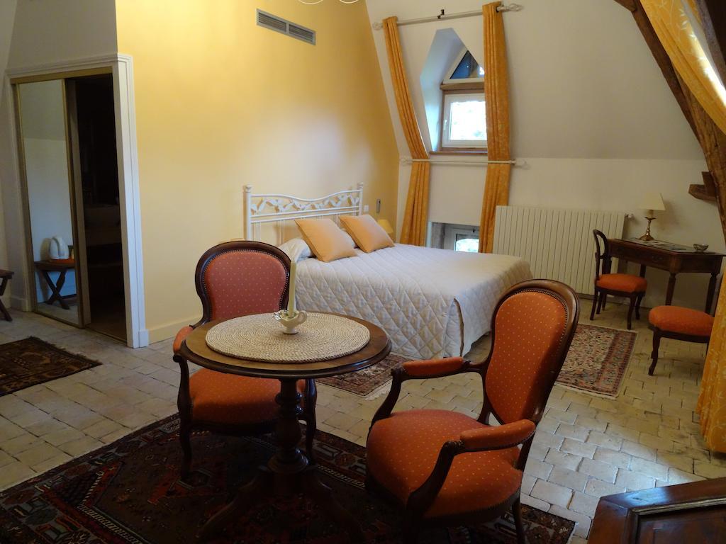Bed and Breakfast Gentilhommiere De Collonges Prissé Zimmer foto
